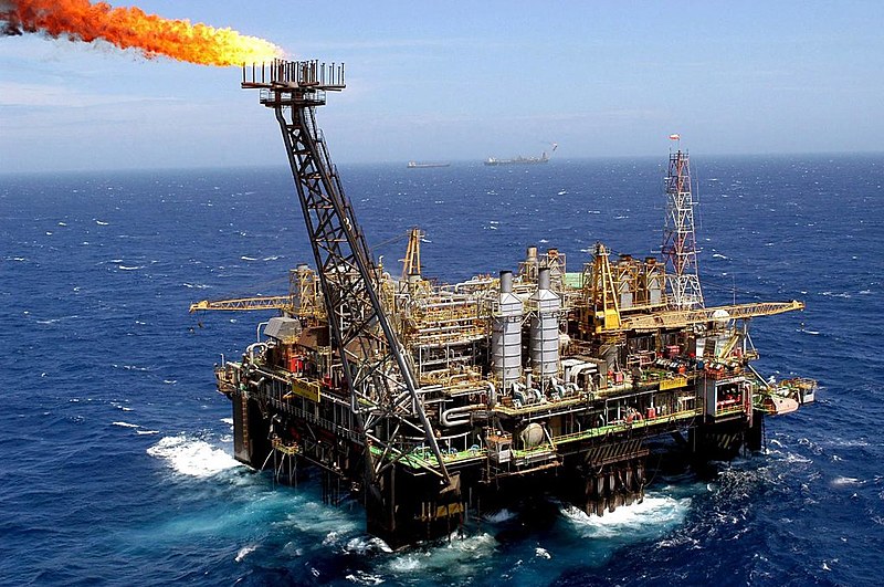 O petróleo atualmente é o principal responsável pela geração energética no mundo