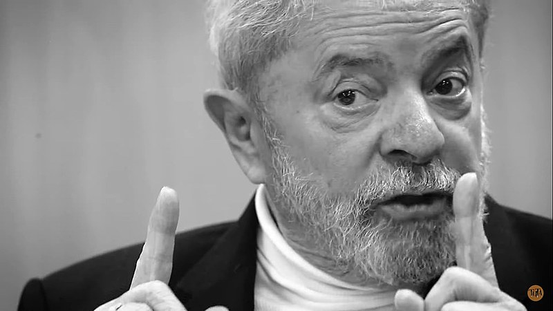 Ex-presidente Lula é entrevistado pelo DCM e Blog Tutaméia, esta foi a quarta entrevista feita com o petista na prisão