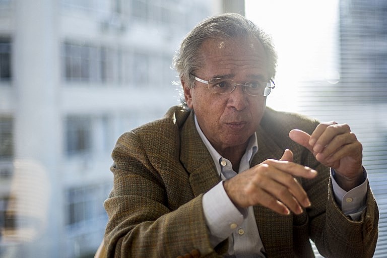 Guedes alega que o Mercosul foi “feito totalmente ideológico” e  que só há negociação “com gente que tiver inclinações bolivarianas” 