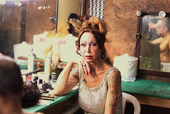 O filme Luana Muniz- Filha da Lua conta a vida e o trabalho social da travesti conhecida como "a rainha da Lapa"