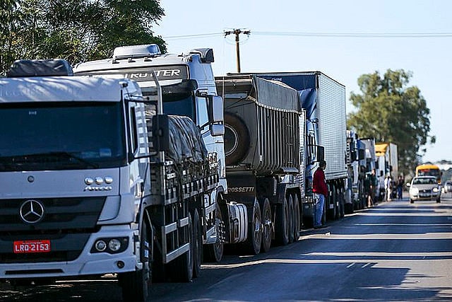 Truck drivers protest in Rio de Janeiro against diesel price hikes