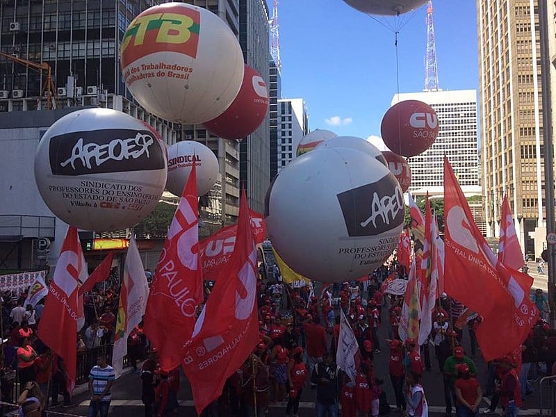 Manifestação do Dia da Trabalhadora e do Trabalhador em São Paulo (SP)