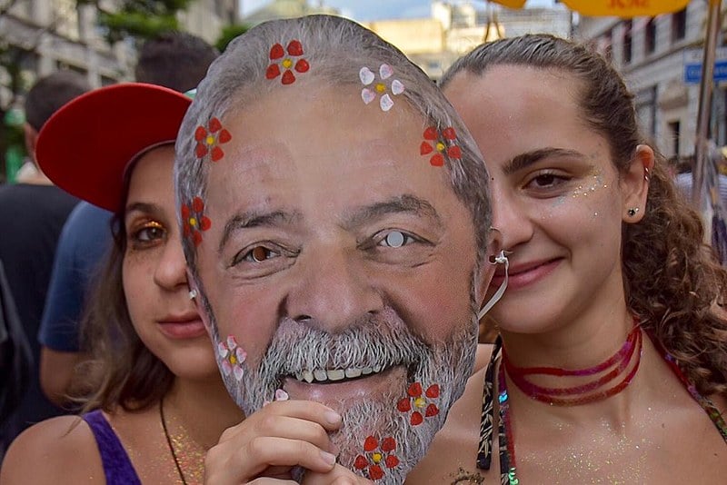 Ala por Lula Livre do Bloco Jegue Elétrico na praça da República, no centro de São Paulo na tarde desta segunda-feira (4)