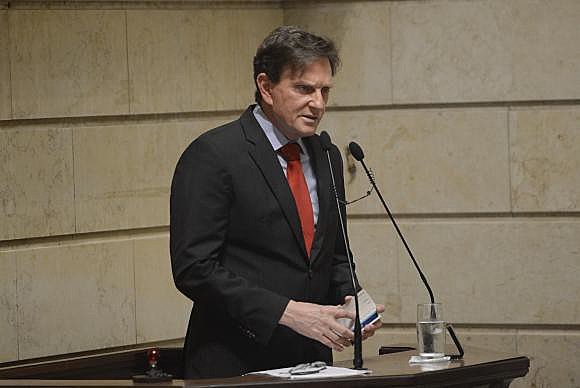 Uma crítica a Crivella parte da decisão de não pagar os R$ 25 milhões devidos aos selecionados pelo Programa de Fomento às Artes de 2016