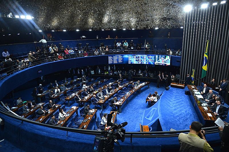 “Isto é um colégio eleitoral de exceção”, disse a senadora Vanessa Graziottin (PCdoB-AM)