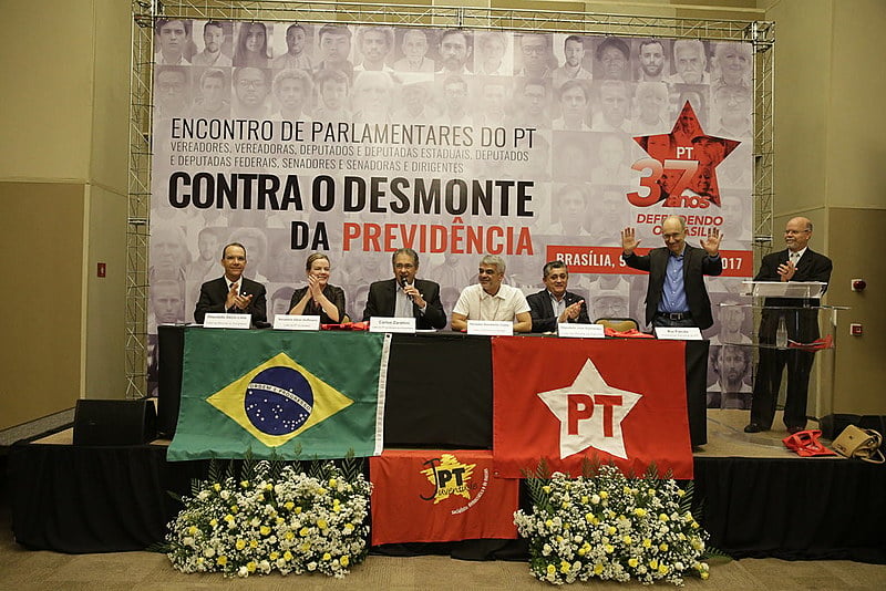Em encontro realizado em Brasília, líderes do PT destacaram importância de corpo a corpo com Câmaras de Vereadores