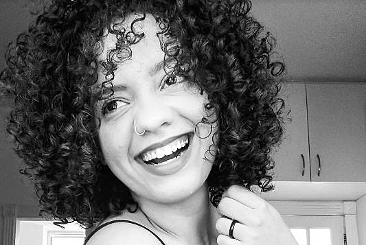"Perdi o direito de viver com minha família e meus amigos", disse Mantovani, ao explicar a decisão de deixar o país