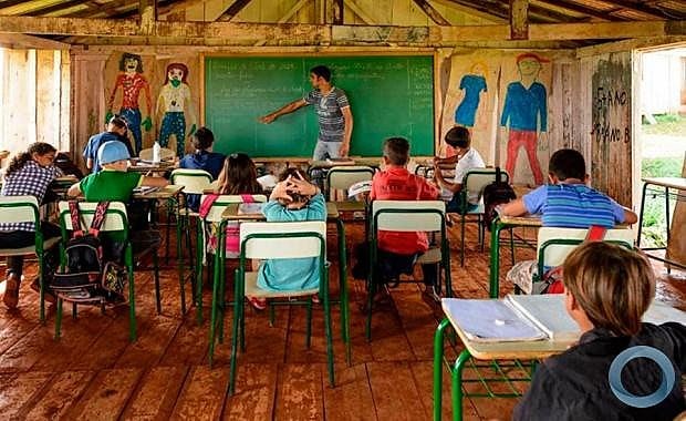 As escolas estão sendo fechadas pela Secretaria Municipal de Educação (Semed) de forma irregular