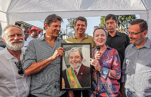 Ex-president Lula’s campaign coordination team was announced during press conference on Tuesday (24) in Curitiba