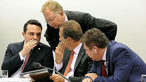 Os deputados Evandro Gussi, João Campos e Tadeu Mudalen articularam a aprovação das matérias no colegiado.