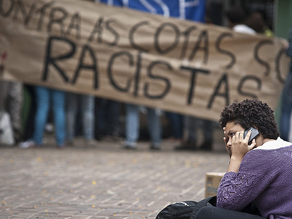 Protesto pede adoção de cotas na Universidade de São Paulo