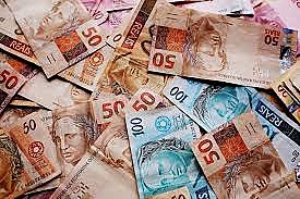unca aceite propostas de empresas nas portas do INSS ou via telefônica; se precisar de empréstimo, vá ao banco!