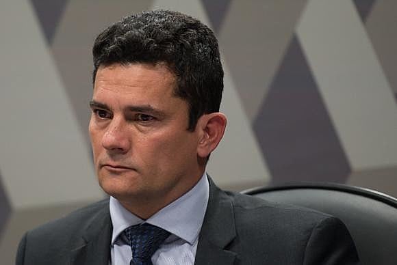 Na carta, os parlamentares afirmam que “Moro nem sequer fingiu imparcialidade” nas denúncias contra Lula