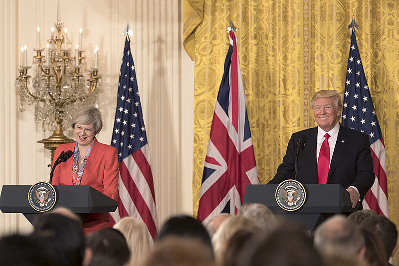 Thereza May foi a primeira dirigente mundial a ser recebida por Donald Trump na Casa Branca, em janeiro de 2017