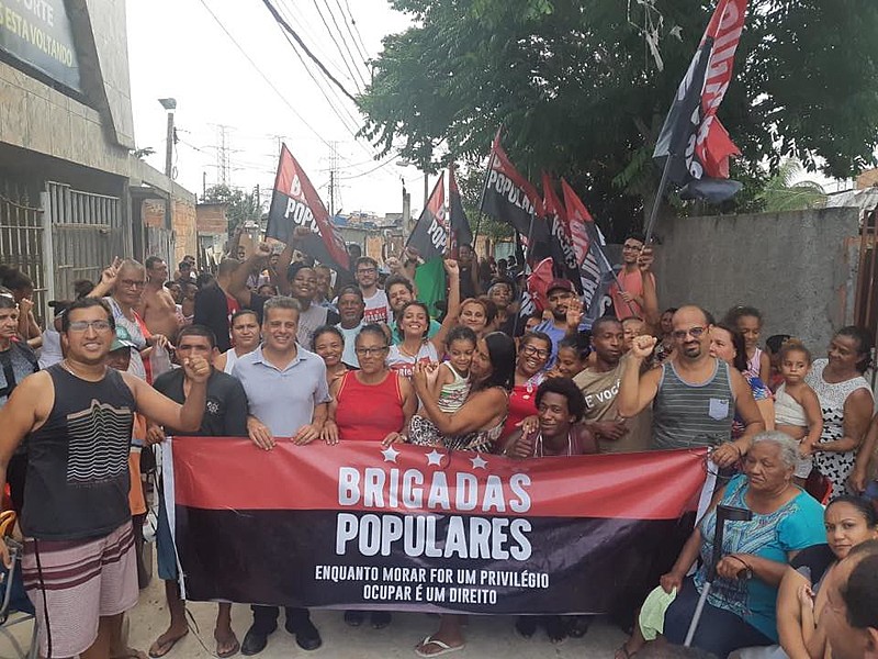Após um ano de intensas lutas, famílias do conjunto de favelas da FICAP, Zona Norte, conquistam o direito de permanecerem morando na região
