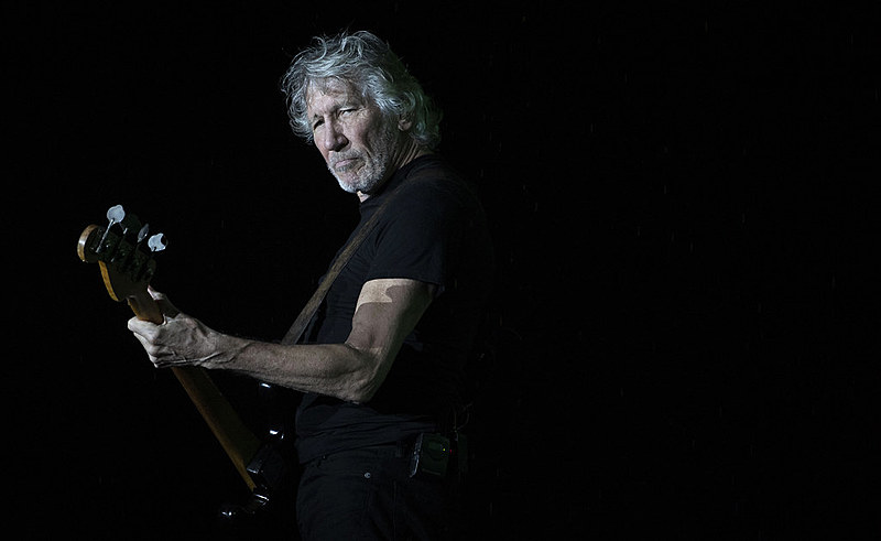 Roger Waters durante show no Maracanã, na turnê de 2018 no Brasil.