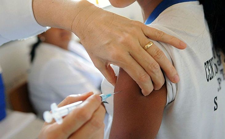Vacina contra Meningite C foi incorporada no governo Lula, relembra sanitarista