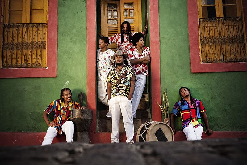 Noite cultural inici ás 21h com o Grupo Bongar, DJ Antiproibicionista e as DJ's Xapiris