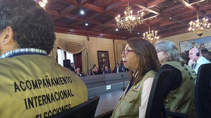 Observadores internacionais vão acompanhar votação em centros eleitorais e algumas auditorias do CNE