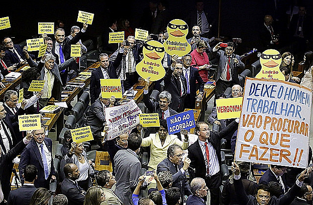Brazil's Congress rejects corruption charges against President Temer.