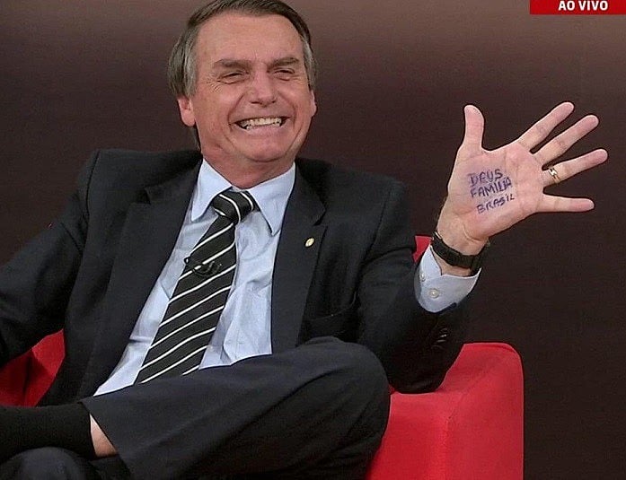 Somente a proposta de "credenciamento universal dos médicos" já superaria o orçamento atual do Ministério da Saúde, analisa Bahia