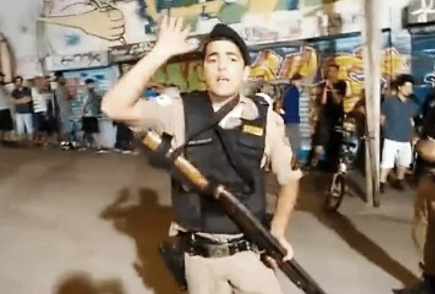 Diferente de outros casos policiais, neste não há grandes contradições entre a versão da polícia e das pessoas detidas