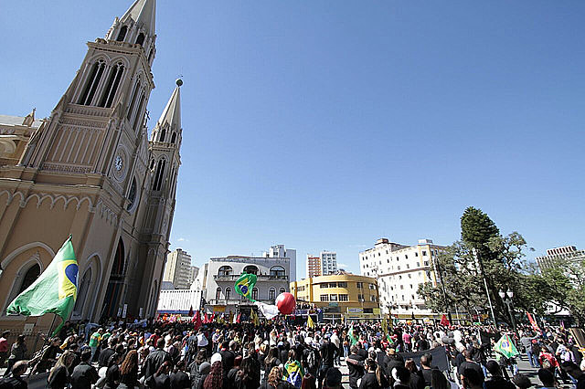 Ao todo, mais de 20 entidades sindicais com sede na capital mobilizam seus associados para o protesto