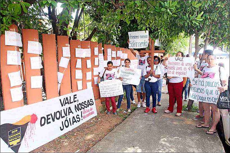 Conforme balanço da Defesa Civil, divulgado nesta quarta-feira (03), 217 mortos já foram confirmados e 79 pessoas seguem desaparecidas.