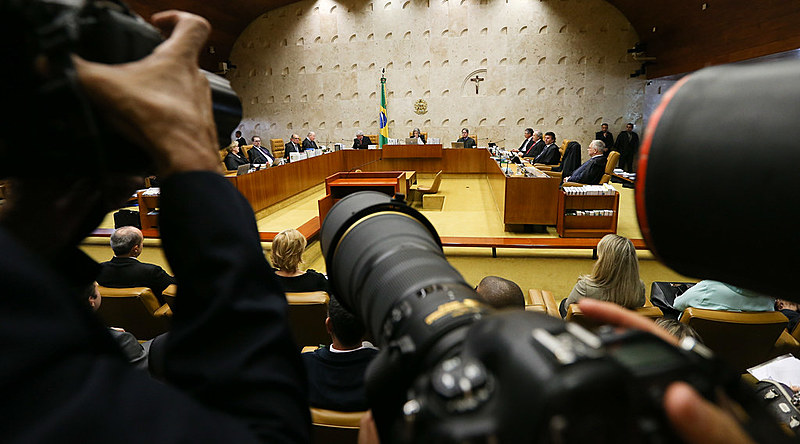"A pressão política, jurídica e midiática da Lava Jato fez com que o STF decidisse, de afogadilho, alterar seu próprio entendimento"