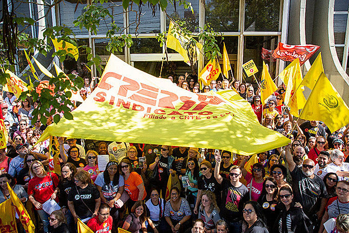Ato do CPERS foi realizado para protestar contra desmonte do IPE.