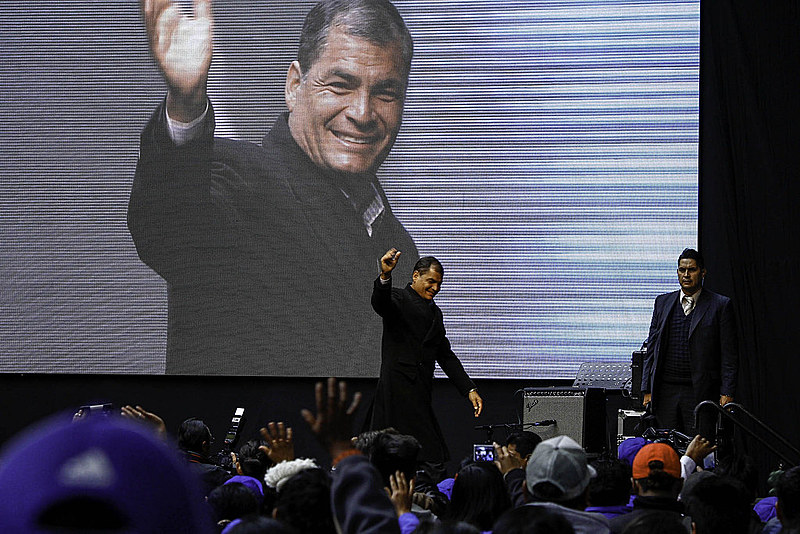 O presidente do Equador, Rafael Correa, falou em "nova Operação Condor" que usa o Judiciário contra a esquerda na região
