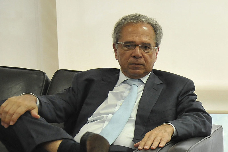 Paulo Guedes, o "guru" econômico de Bolsonaro, tem questionado fortemente as políticas para a indústria brasileira