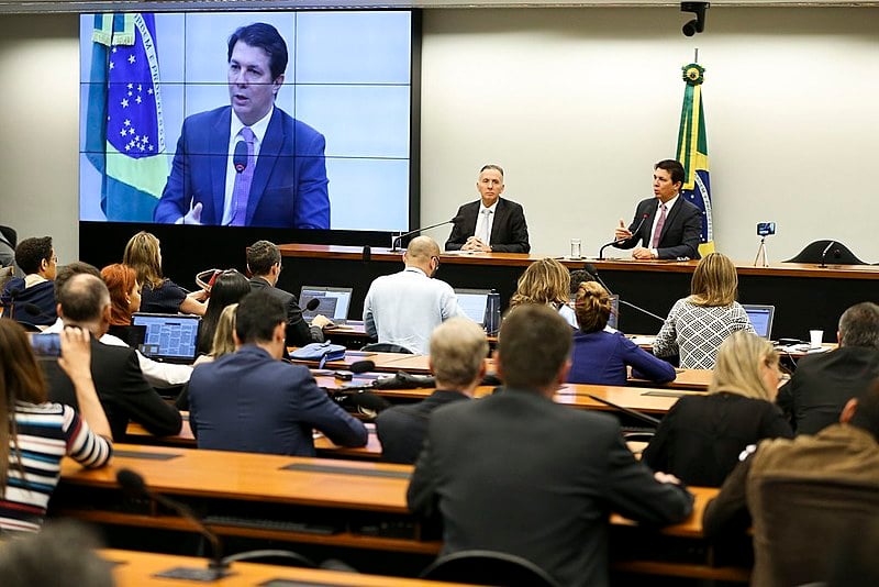 O líder do governo na Câmara dos Deputados, Aguinaldo Ribeiro e o relator da reforma da Previdência, deputado Arthur Maia