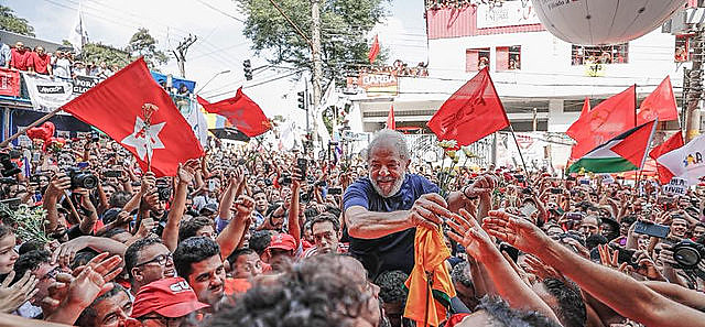En carta, Lula dice que es candidato y revela las maniobras recientes para mantenerlo en la cárcel