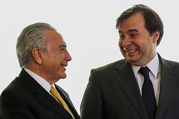 Comportamento do aliado Rodrigo Maia pode ser decisivo para as estratégias de Michel Temer