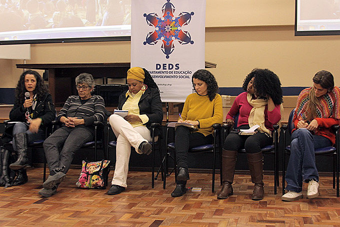 “Direito à cidade: economia e trabalho em rede” foi promovido pelo Departamento de Educação e Desenvolvimento Social da UFRGS
