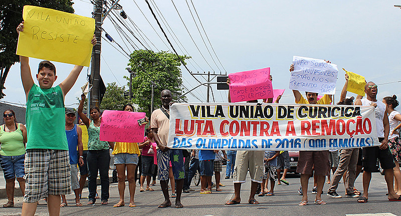 65 mil famílias foram removidas de suas casas pelas obras destinadas aos Jogos
