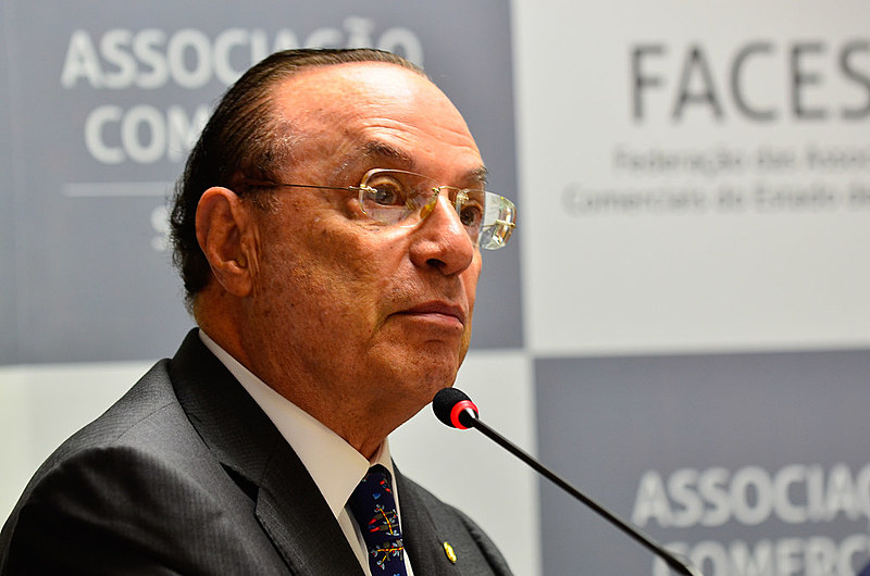 Os processos são referentes a movimentação financeira na Suíça, Estados Unidos e Ilha de Jersey de empresas ligada ao político e a seus familiares