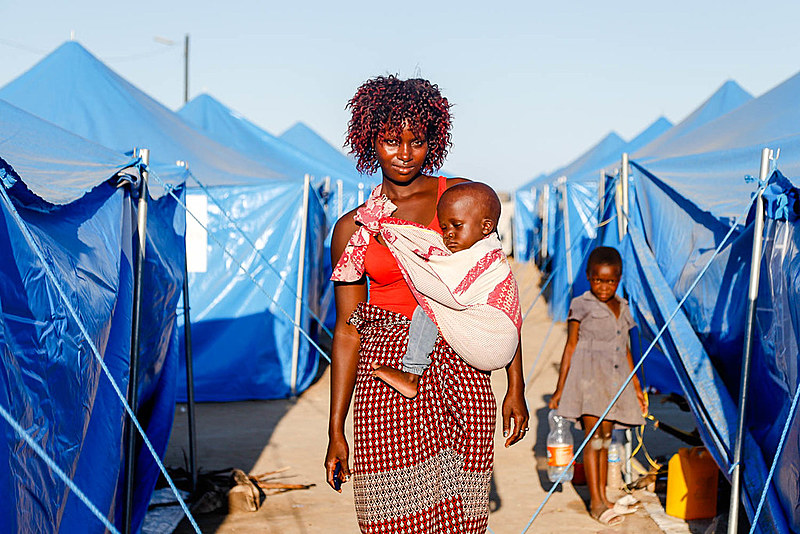 Após passagem do ciclone Idai, que destruiu parte do país, moçambicanos reiniciam vida em acampamentos temporários