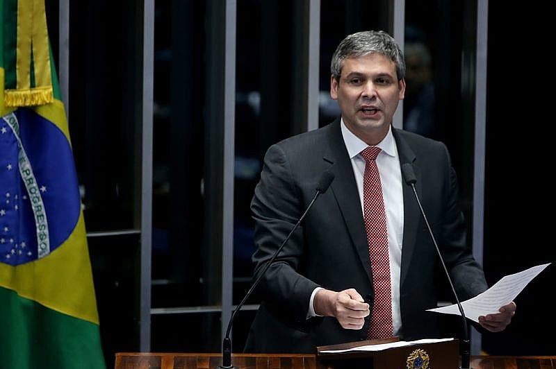 Farias: "Todos sabem que o processo de impeachment vem sendo usado como um mero pretexto"