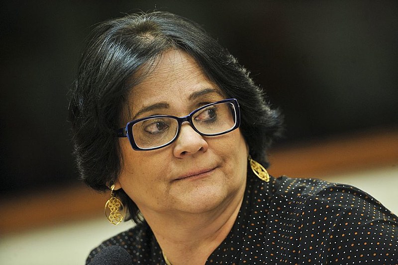 Damares afirma que vai recorrer: "Eu sei muito bem o que eu fiz"