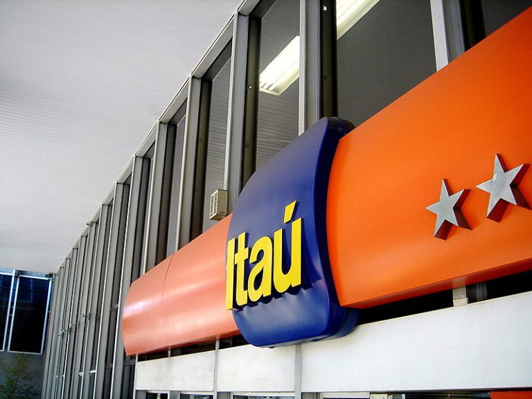 Itaú, Bradesco e Santander lucram R$ 75 bi em 2024 ganhando mais com alta dos juros