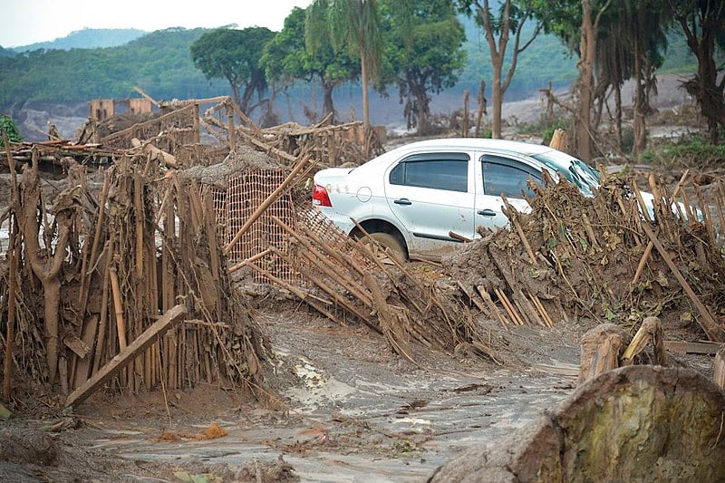 Bento Rodrigues, dias após o rompimento da barragem