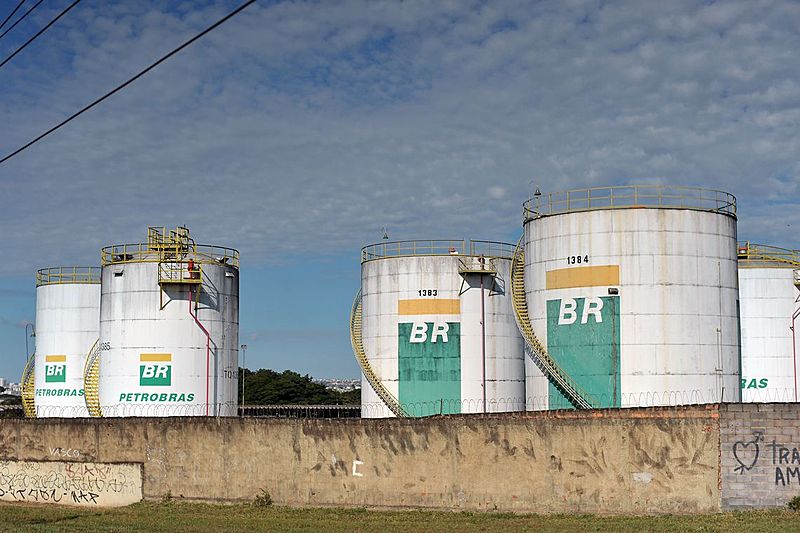 Dados do IBGE divulgados no final de maio apontam que o PIB do Brasil caiu 0,2% de janeiro a março em relação ao trimestre anterior