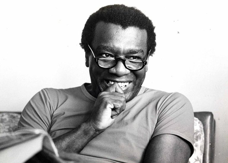 O legado de Milton Santos: um novo mundo possível surgirá das periferias