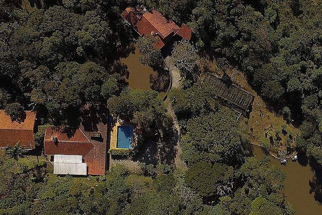 Sítio na cidade de Atibaia, interior de São Paulo, é de propriedade da família Bittar