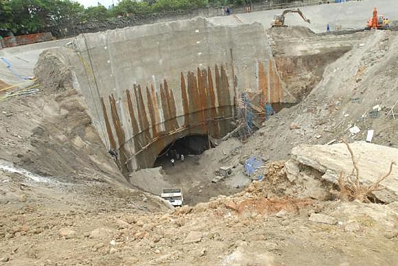 Sete pessoas morreram no desabamento das obras