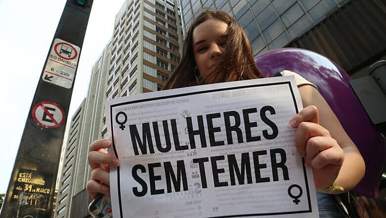 Pela vida das mulheres, democracia e soberania. Temer sai, aposentadoria fica!