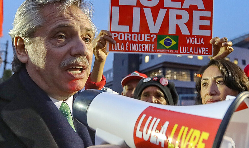 Fernández visitou o ex-presidente Lula na prisão, em Curitiba, em agosto.