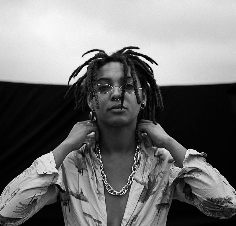 Bia Ferreira lançará seu primeiro disco, "Igreja Lesbiteriana: um Chamado", no dia 13 de setembro